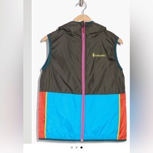 Cotopaxi NWT Women’s Run Run Teca Calido Hooded Vest – Size M (REVERSIBLE)